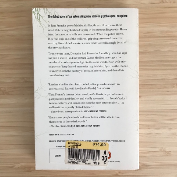 In the Woods by Tana French paperback novel - Picture 2 of 8